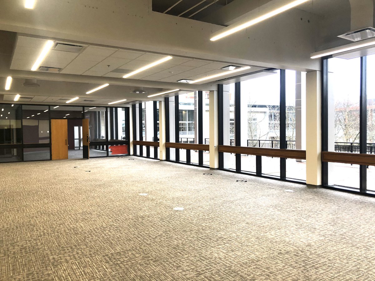 michaeltbenson's tweet photo. Attention #EKU students! YOUR Powell Center is getting the final finishes wrapped up and will be ready for your return to campus in January. For now, enjoy the brand-new @eku @BNBuzz bookstore! @EKUStudentLife Thanks to all who have supported this project &amp; the new @EKUCampusRec https://t.co/woII8XbBbY