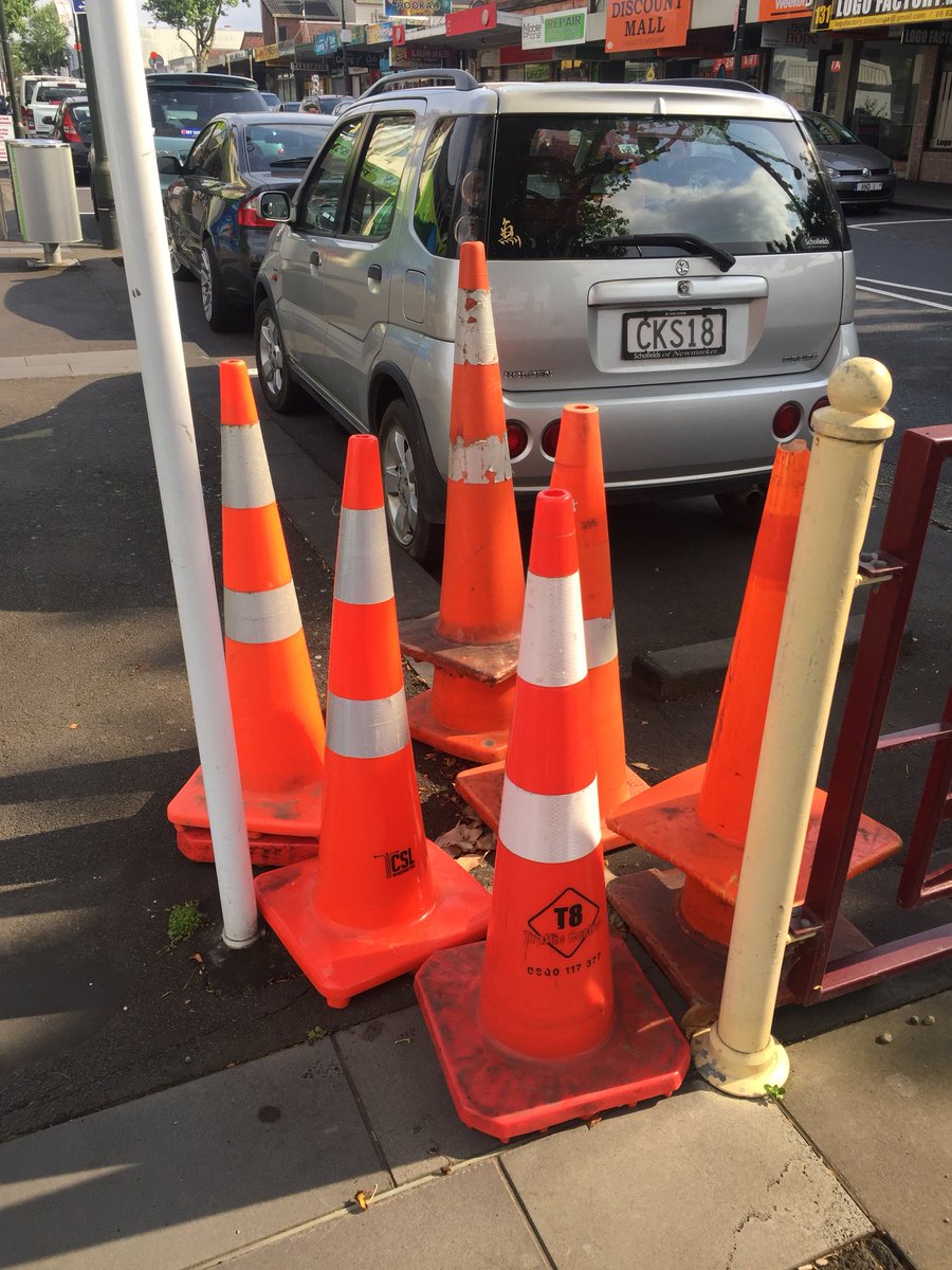 LauraHulbert4's tweet photo. Hey @AklTransport these cones have been sitting outside the Onehunga Police station for months now, any chance you can find a home for them? https://t.co/HiUSI7oaMb