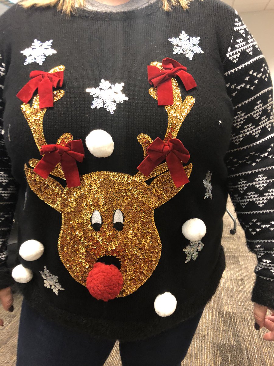 khechara's tweet photo. All winners in my book! ๐#UglySweaterSpring https://t.co/5f4NhVnd52