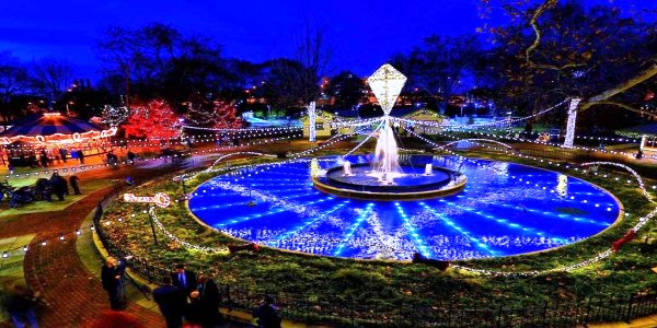 MyPhillyAlive's tweet photo. Tonight have some family fun at the Electrical Spectacle Holiday Light Show at @FranklinSqr!! Goes until Dec 31!
https://t.co/ka9RTO3mD5 #Philly #PhillyFun #ElectricalSpectacle #PhillyRocks https://t.co/cvdv4ugTfi