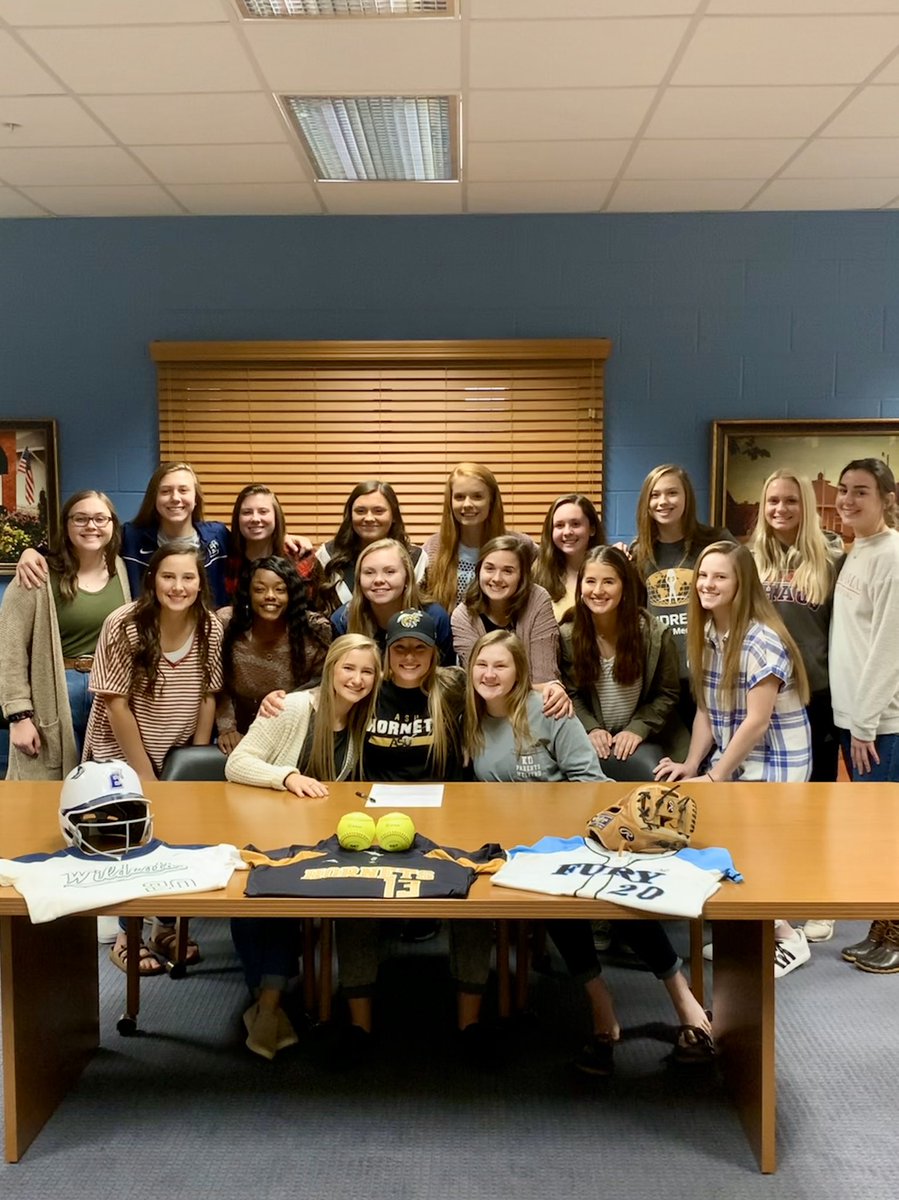 EHScatsSoftball's tweet photo. Congratulations to senior SS/OF Elizabeth Williams @elizabxthw on signing to continue her softball career at @BamaStateSB !! #GoCats #StingersOut https://t.co/fYJ25njmtO
