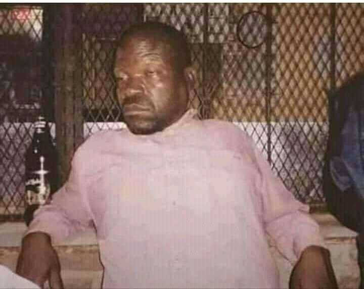 TrucyBrk's tweet photo. @KeBlack_Justice Ndidakiwe😌🍺 https://t.co/yvJfBpEVk1
