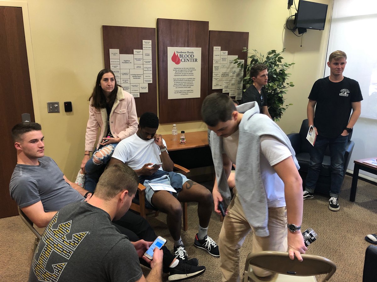 weartv's tweet photo. People are waiting in lines at @my1blood in Escambia County ready to help the victims of today's deadly mass shooting at NAS Pensacola. Details: https://t.co/JJ1fTaKbJD https://t.co/WXRCekXurz
