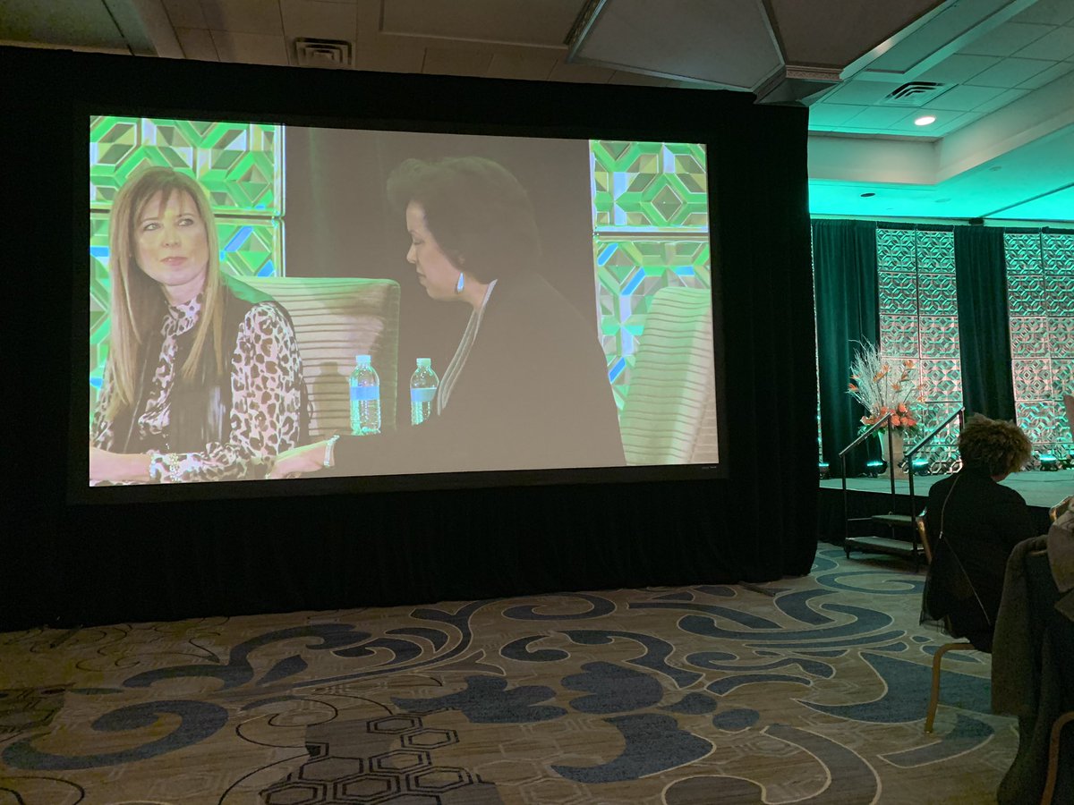 IAmSophiaNelson's tweet image. Loving this women’s panel @vawomenbizcon featuring @ToniTWhitley of @Microsoft and executives from @EsteeLauder and @Sonabank #VABizCon