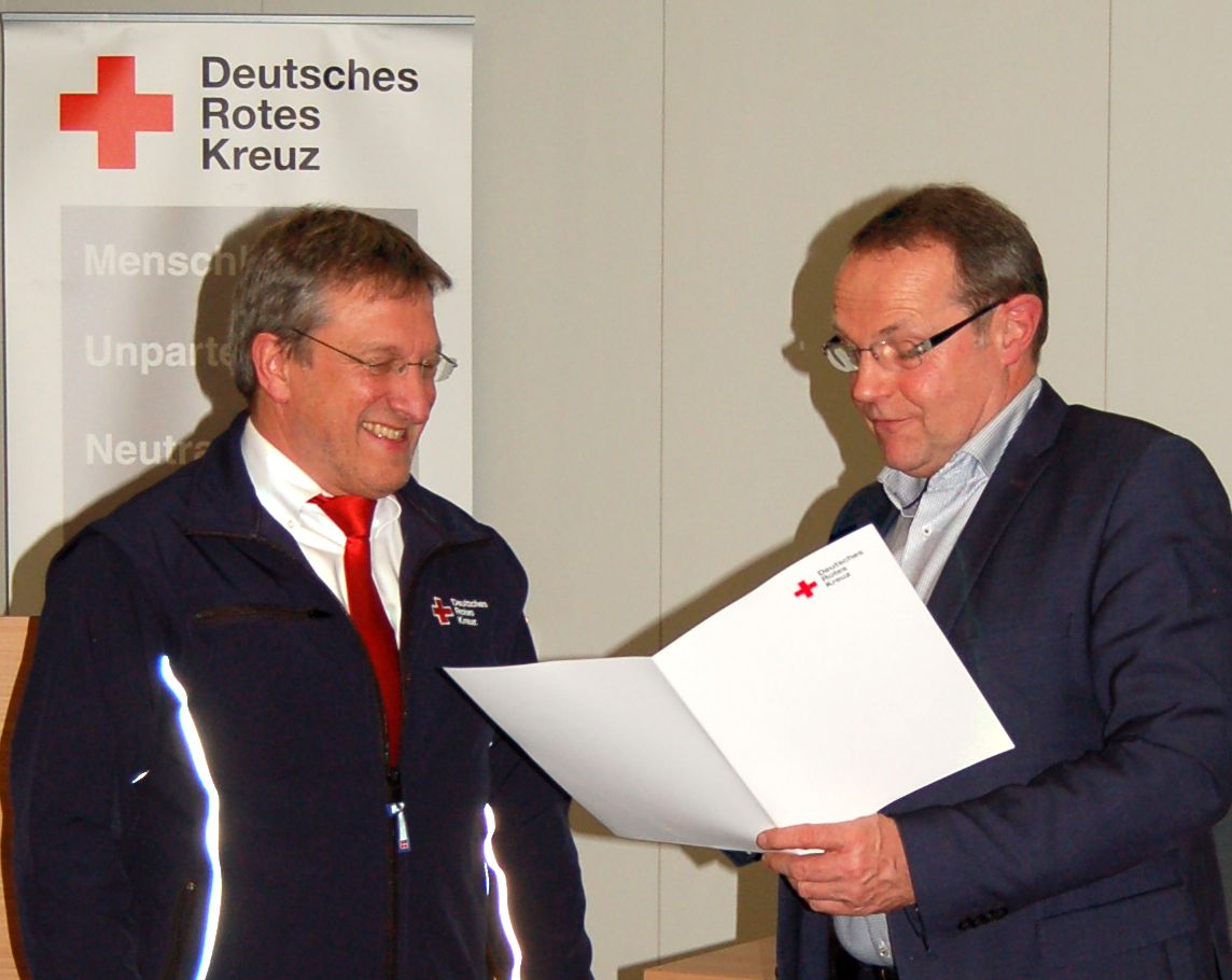 Unser Mitglied Wilfried Wiesner wurde für 45 Jahre ehrenamtliche Mitarbeit im DRK ausgezeichnet.

Diese und alle weiteren Informationen zur Mitgliederversammlung des DRK-Kreisverbandes OS-Land lesen Sie hier: bit.ly/2sNXBAt

#DRK #DRKOSLand #DRKBoWe