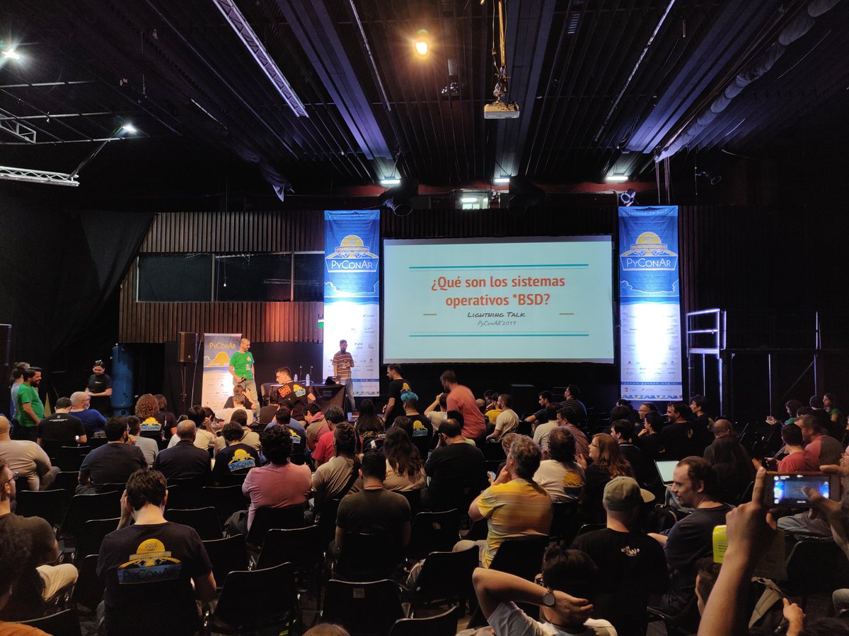 sysarmy's tweet image. Comenzando las lightning talks en #PyConAr2019, @pcarboni y @BSDarmy