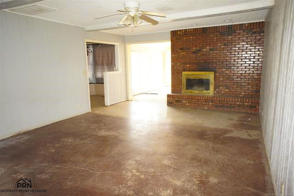DiscountPN's tweet photo. #Sapulpa, OK 74066

Grab this awesome 2 Story handyman deal. Go for buy&amp;hold, fix&amp;flip or home rental. Similar properties are selling at up to $209K. Yours for only $84,000!

Call Katherine 918-216-0570
https://t.co/V8Ese6AkPe
#Oklahoma #Investment #Property #DiscountPropertyNow https://t.co/ZJU5k2qLlc
