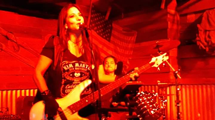 kimmartinmusic's tweet photo. Finally Friday!#kimmartinband Kicking off the weekend in Horsetown USA,🐴🇺🇸 Norco, CA. #LastChanceInn 8pm-12🎸🎵 Have a great weekend. https://t.co/mbYzQJZmNL