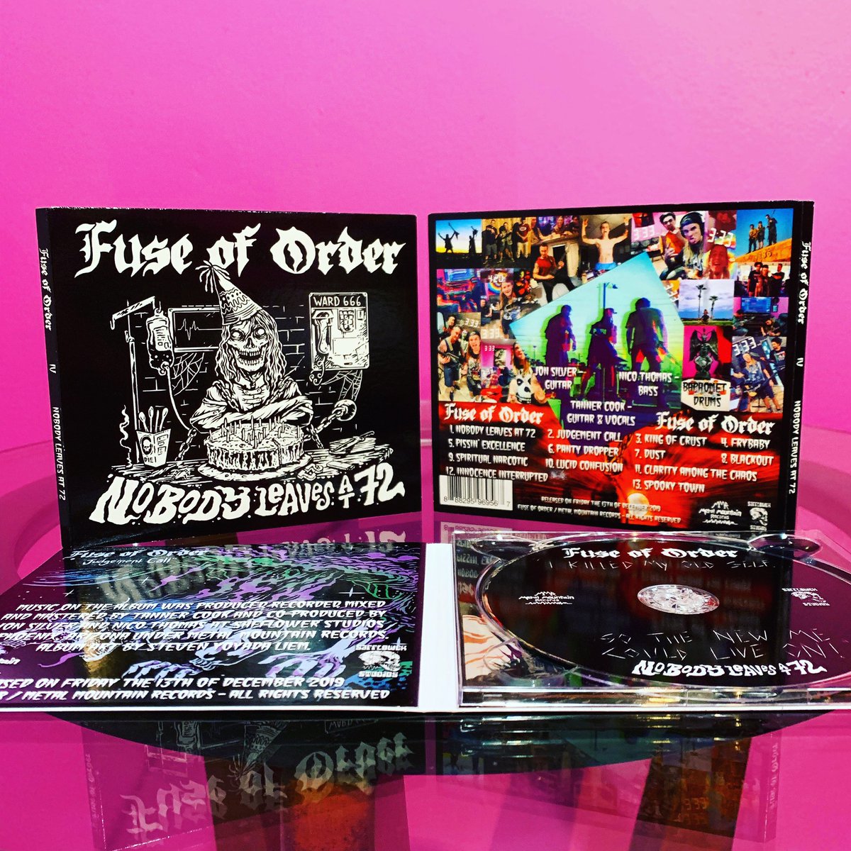 fuseoforder's tweet photo. https://t.co/hgttqL9biJ
Pre-order for the Digipak CDs for “Nobody Leaves at 72” are now available!!!💿🔥 (Hit that “Pre-order Compact Disc” button) Album comes out 1 week from today! Go pre-order your physical copy! #fuseoforder #nobodyleavesat72 #digipak #cd #merch #foocrew https://t.co/KfM9Xphrp8