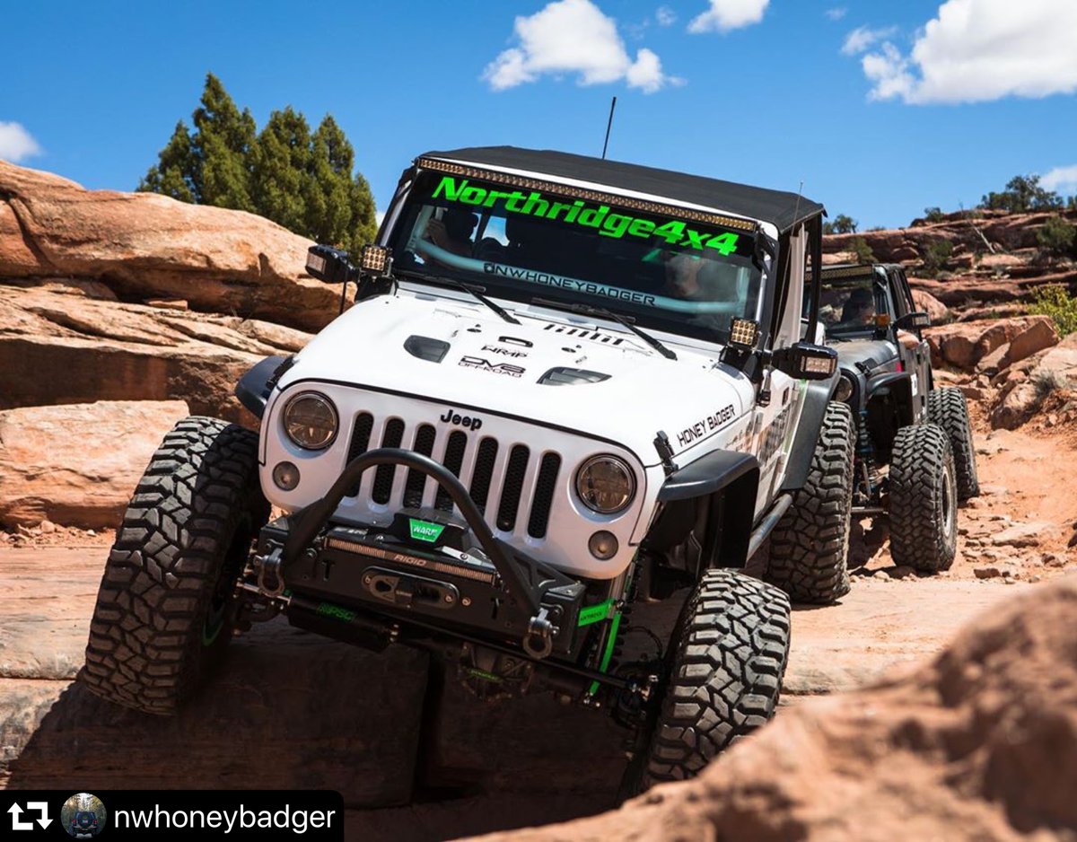 Headin' into the weekend! Who's going wheeling and where?! 📷: <a href="/nwhoneybadger/">Erick Miller</a> .
.
#mcefenders #jeep #nwhoneybadger #conqueredtrailz #daystarproducts #warn #factor55 #dynatrac #rigidindustries #currieenterprises #rockjock4x4 #arb #flowmaster #rockkrawler #jeepjk #jeepjku