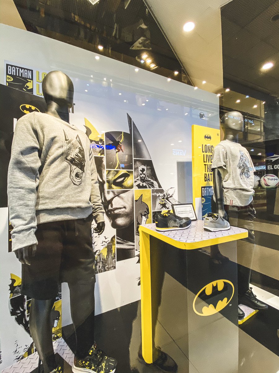 TopperArgentina's tweet photo. Te esperamos con juegos, premios y descuentos. Celebremos juntos! #ConTopper #FestejoBatman80 https://t.co/6iv2FwTLvV