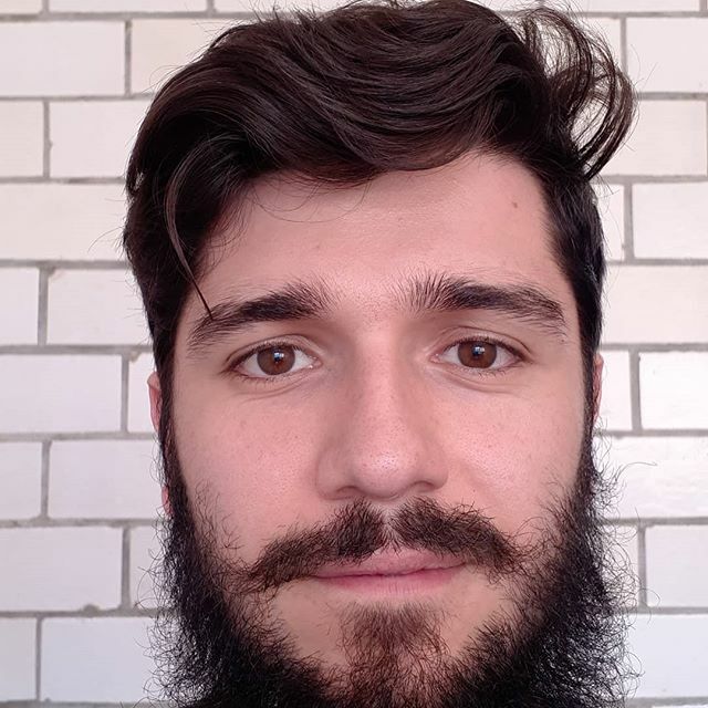 VAZPage's tweet photo. Esta es mi cara después de acabar mis exámenes generales para pasar al doctorado. Pasé, btw https://t.co/MpKzqJcqz1 https://t.co/3Hp6PeE5l5