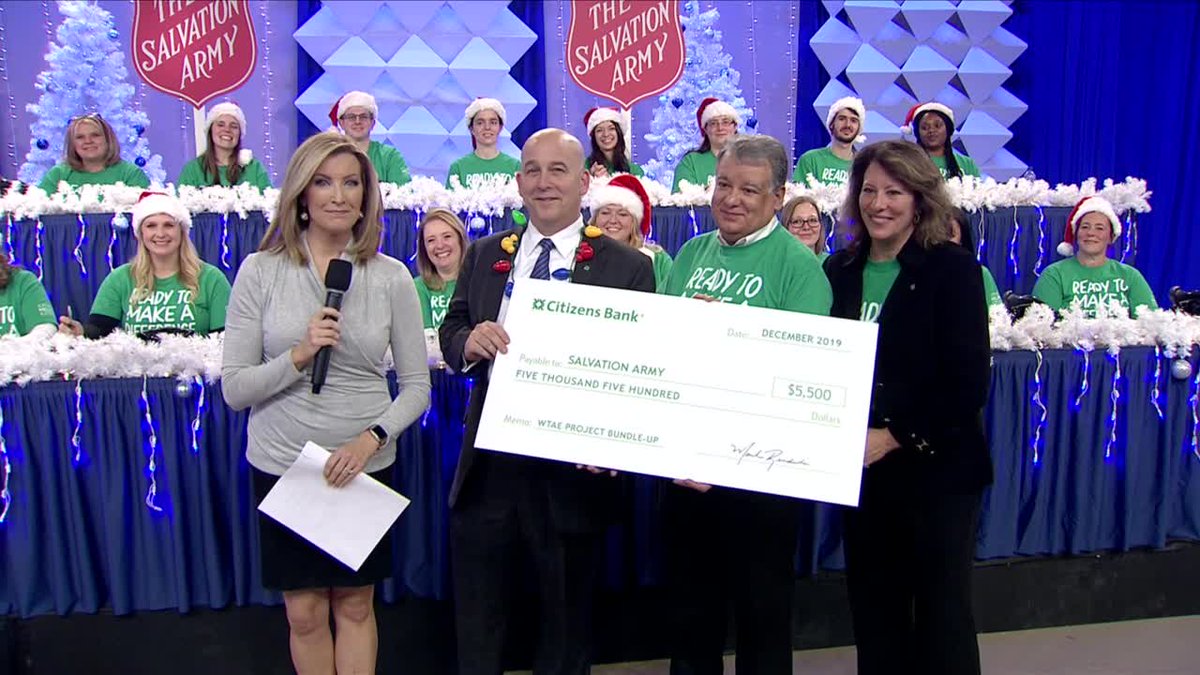 WTAE's tweet photo. Thank you @CitizensBank for the generous $5,500 donation to Project Bundle Up! #bundlethemup https://t.co/HxUsLoLNLH