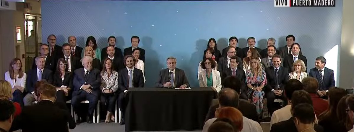 juan_amorin's tweet photo. El Gabinete de @alferdez:

👉Jefe de Gabinete: Santiago Cafiero
👉Vicejefa de Gabinete: Cecilia Todesca
👉Interior: Wado de Pedro
👉Aysa: Malena Galmarini
👉Obras Publicas: Gabriel Katopodis
👉Consejo contra el Hambre: Victoria Tolosa Paz
👉Cancillería: Felipe Solá https://t.co/A6BYYAvbUG