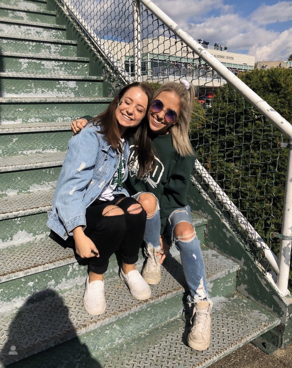 ryane27920418's tweet photo. the role athletic events play in facilitating rec and leisure is by allowing the atheletes participate in recreation and allowing fans participate in leisure by watching the game(s). Organized sports are offerent to the the general student population because it’s a great way to https://t.co/ysszGRPgmp