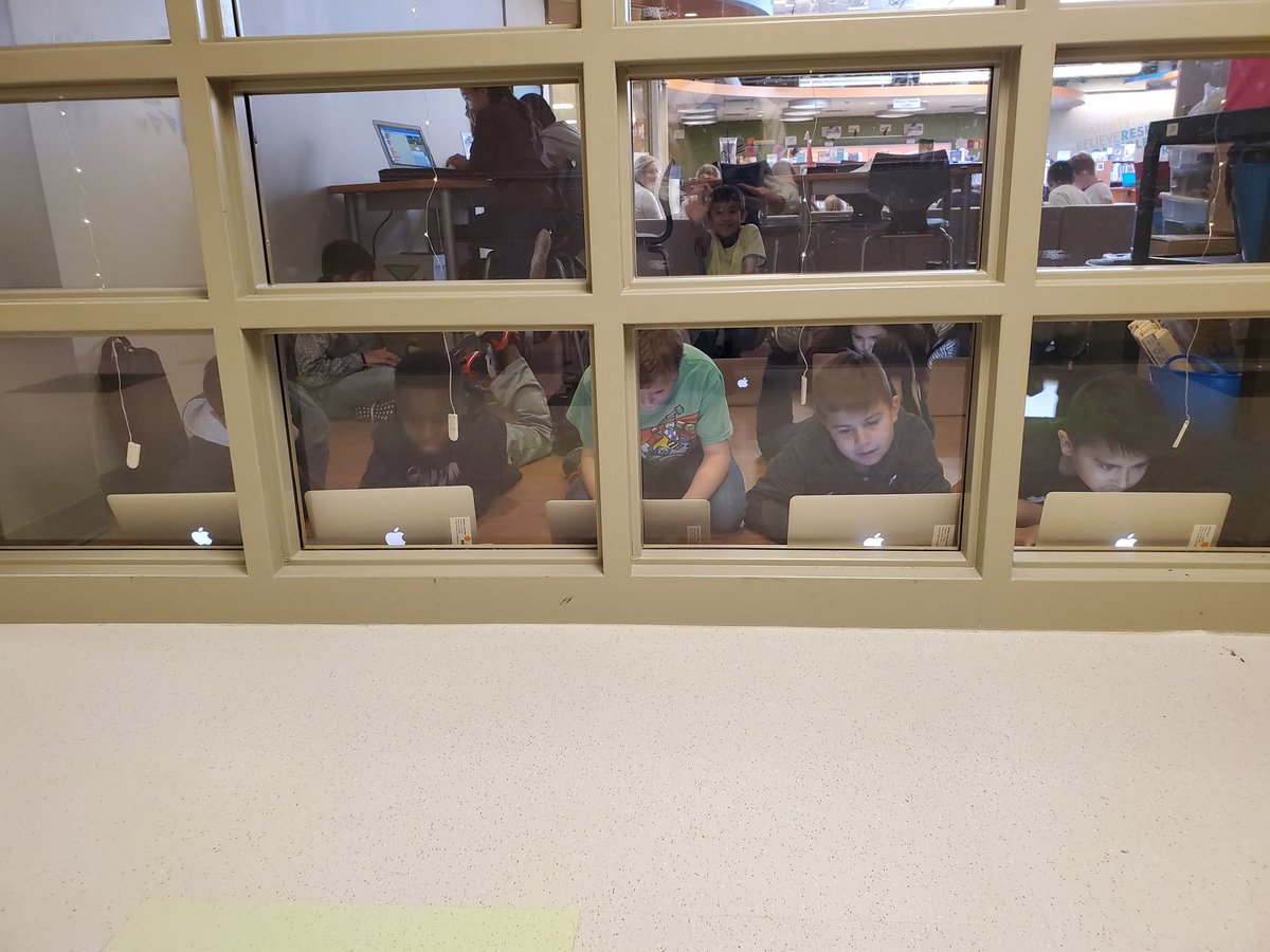 ElsieJohnsonIC's tweet image. #HourOfCode is just around the corner and these 3rd grade Ss are ready! @scratch #TechTimeWithMsDiBiase @CCSD93 @EJPrincipalD93 @ECJSchool #coding