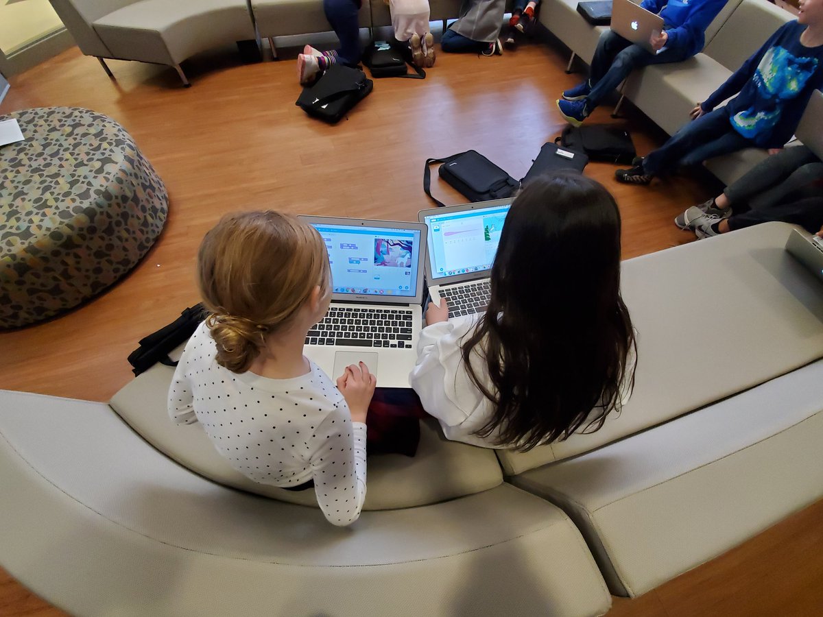 ElsieJohnsonIC's tweet image. #HourOfCode is just around the corner and these 3rd grade Ss are ready! @scratch #TechTimeWithMsDiBiase @CCSD93 @EJPrincipalD93 @ECJSchool #coding