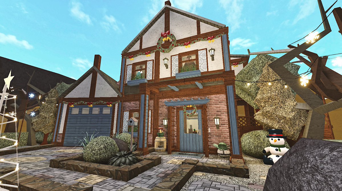 Bloxburg Builds Interenetl Twitter - roblox bloxburg suburban family home 67k