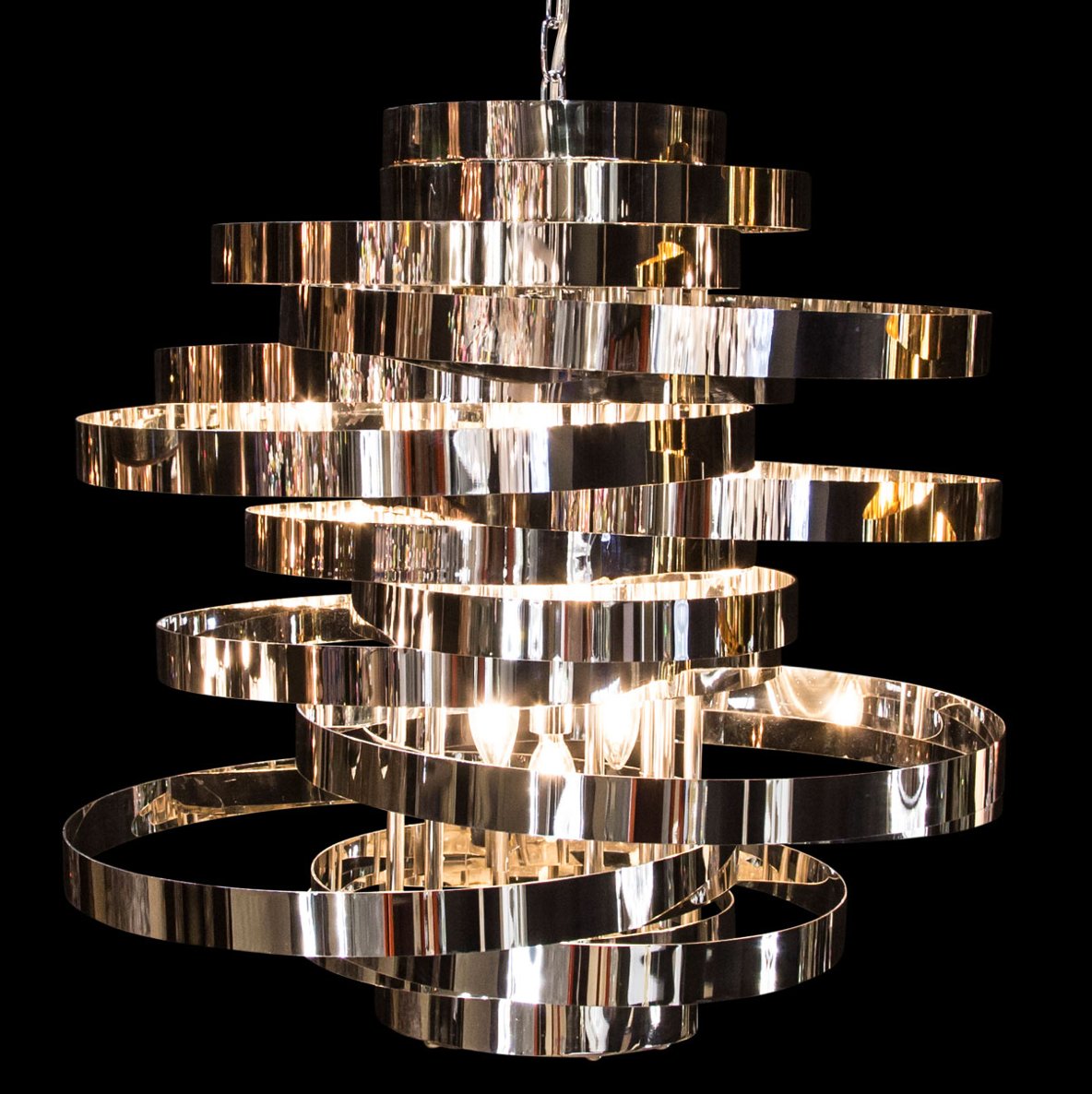 Italy2000usa's tweet photo. Chandeliers with some flare 😍 let's be bold and make a statement https://t.co/cIu9sgR6Uj