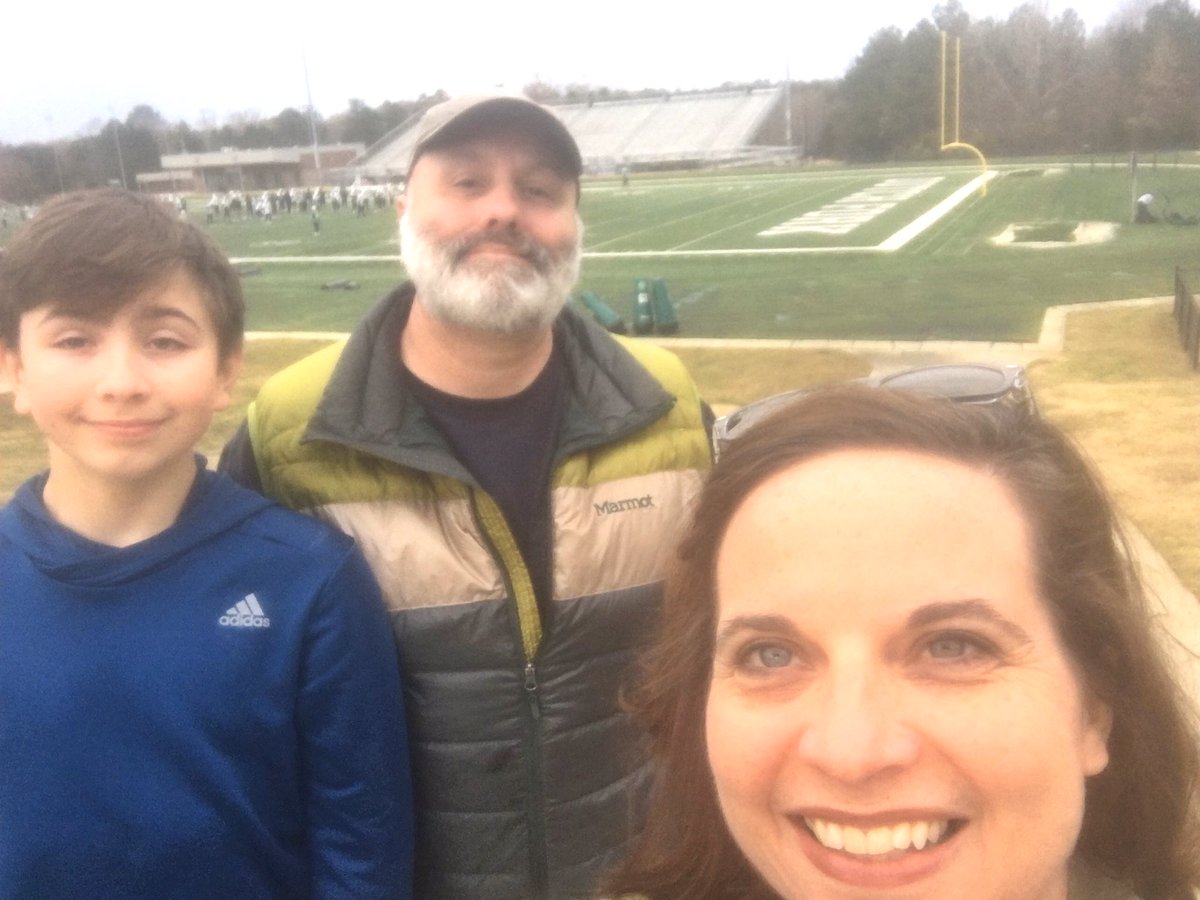 AshleyDusenbury's tweet photo. Quick stop at Dutch Fork’s final practice of the year and the last practice ever for @JustinDusenbury. It’s been an amazing ride for our family, @dfhsfootball! 💚🦊🏈🌟🏆
#All4Four https://t.co/qxbu9w0eCD