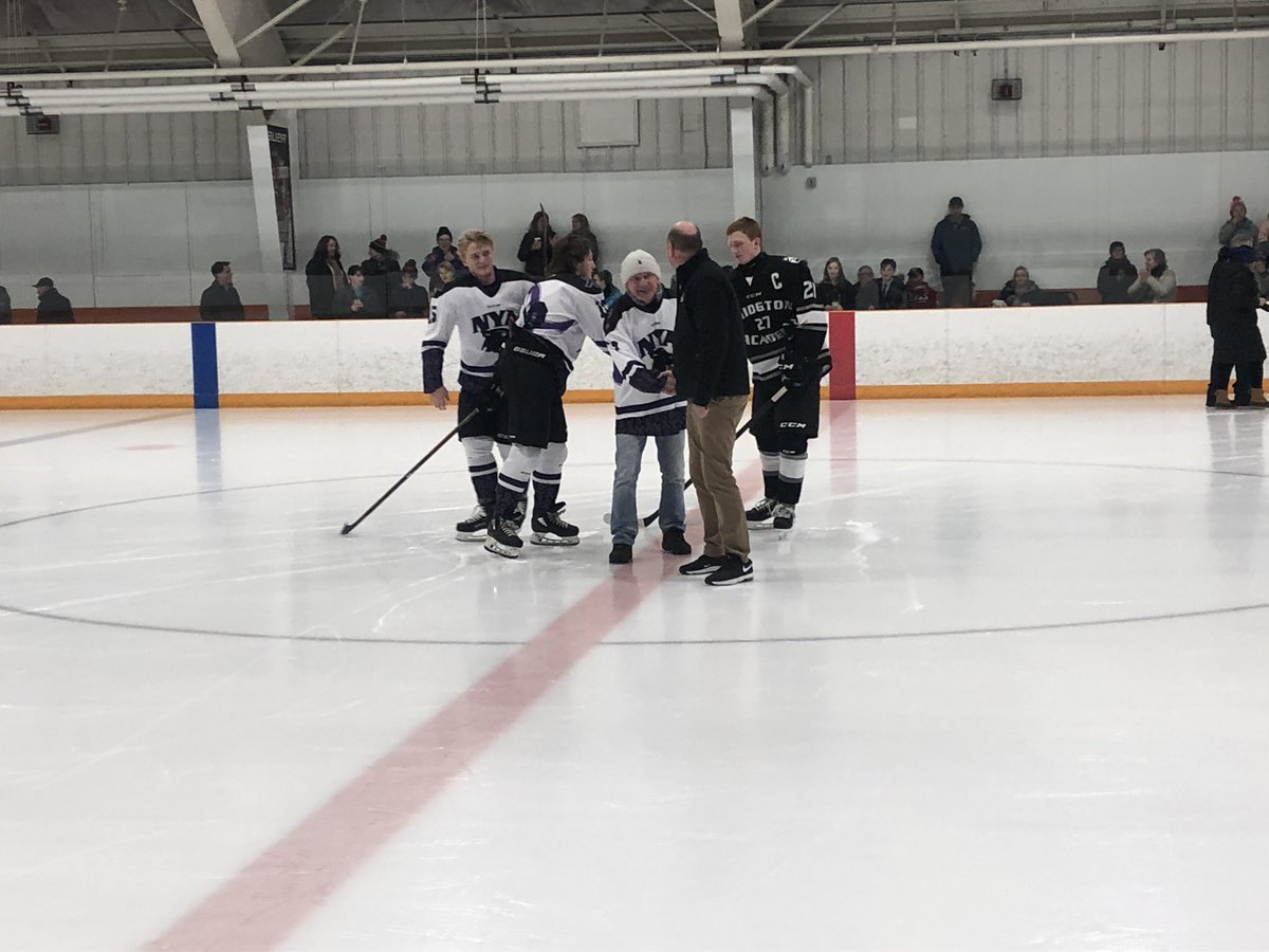 NYAPanthers's tweet image. Inaugural Hockey Fights Cancer game against @WolverineHockey here at Travis Roy Arena! Major thanks to Coach Martyn Keen for the ceremonial puck drop! #NYApantherpride #Attackingcancer #hockeyfightscancer #hugemtight #staythankful