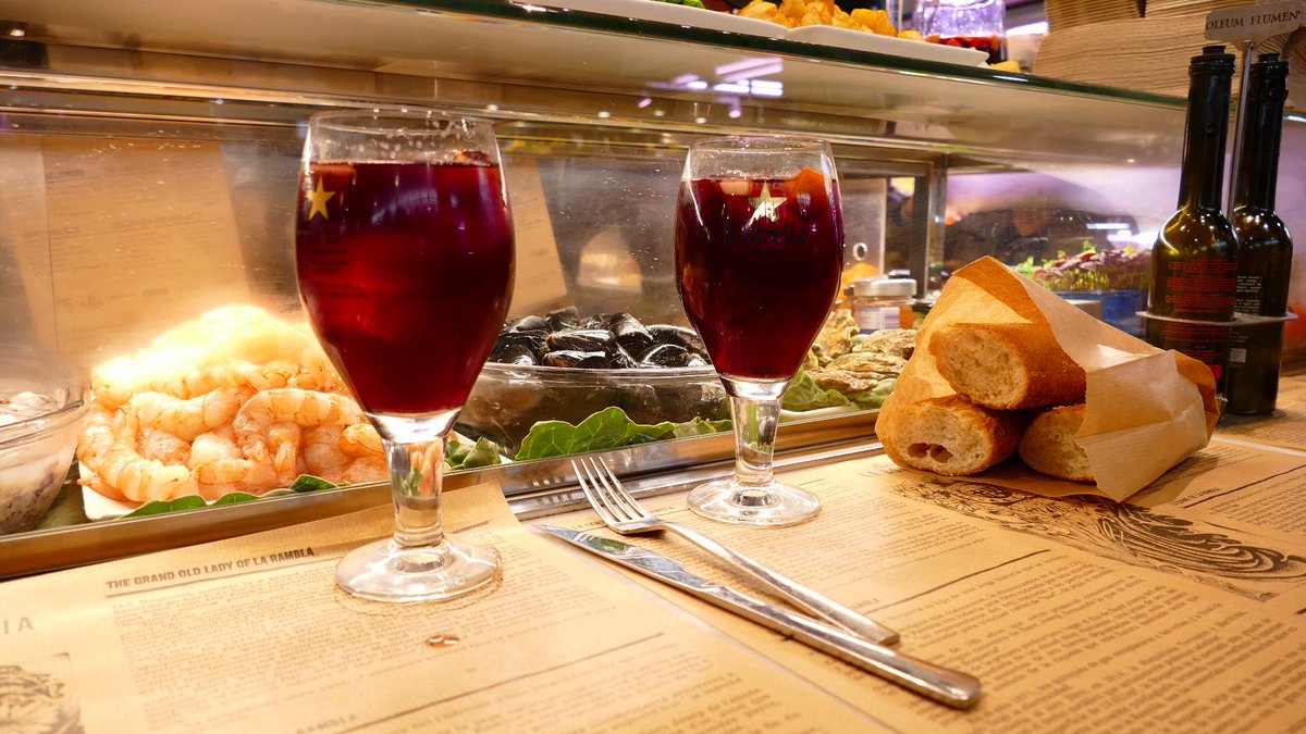 cruiselifestyl's tweet image. Ok this is getting weird! We ate at El Quim in La Boqueria like @TheJaneMcDonald and had the same dish 😋 #cruisingwithjanemcdonald