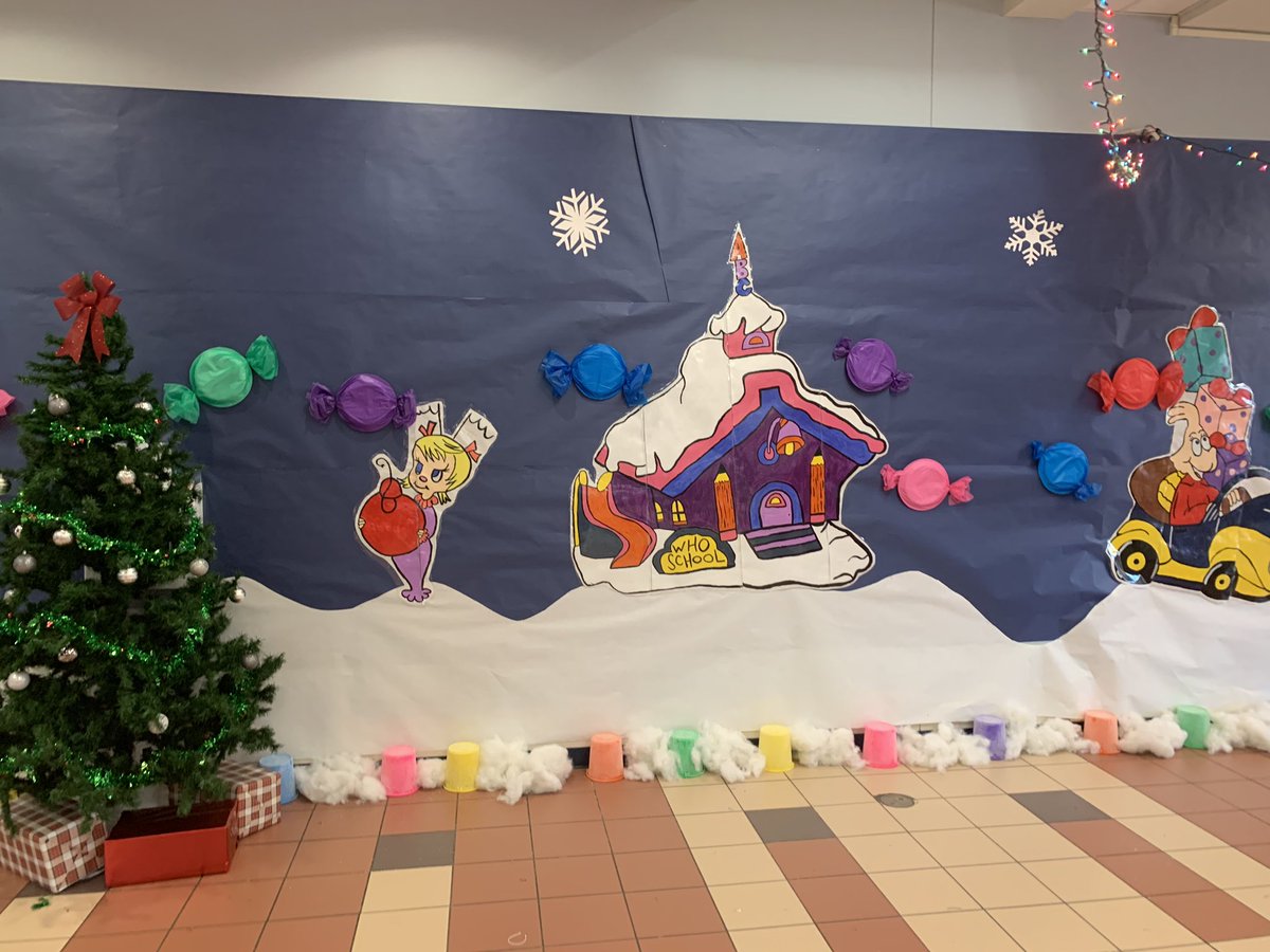 KeithElemPTO's tweet photo. Who-ville in full effect! We canβt wait to see you at 6pm! #bekeith #supportthePTO #grinchmas π https://t.co/J7d0JIZFwi