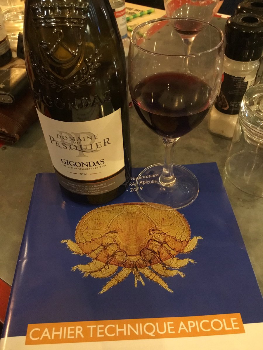 CindyAdolphe's tweet image. Après l’effort le réconfort, pause a-picole😉👍 #Simapi #Apiculture