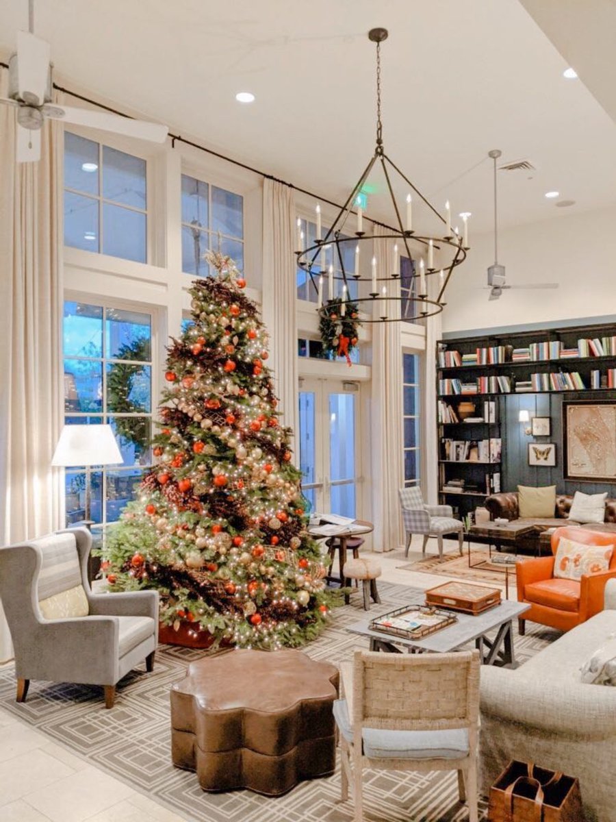 A holiday spent in Napa is sure to make spirits bright. Celebrate the season in one of our charming cottages: bit.ly/2CcyyIS