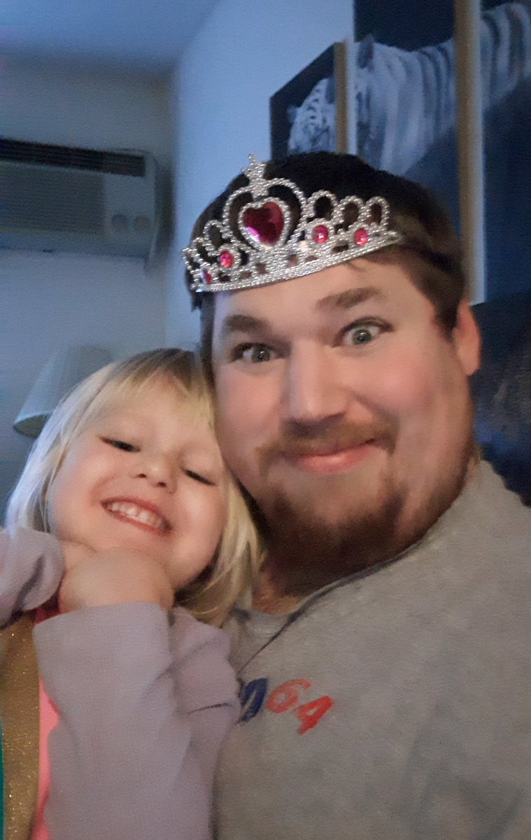 n3crot0ast's tweet photo. IM A PRETTY PRINCESS! https://t.co/MxtDbBk0bo