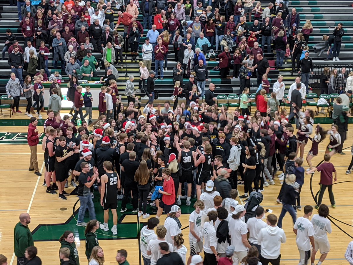 xzono's tweet photo. What. A. Game.
@PCEaglesAD 84
@PellaBasketball 83
Final 2 OT
#iahsbkb

These teams meet again on Jan. 24th. Mark your calendars. https://t.co/WbvUo0oR3p