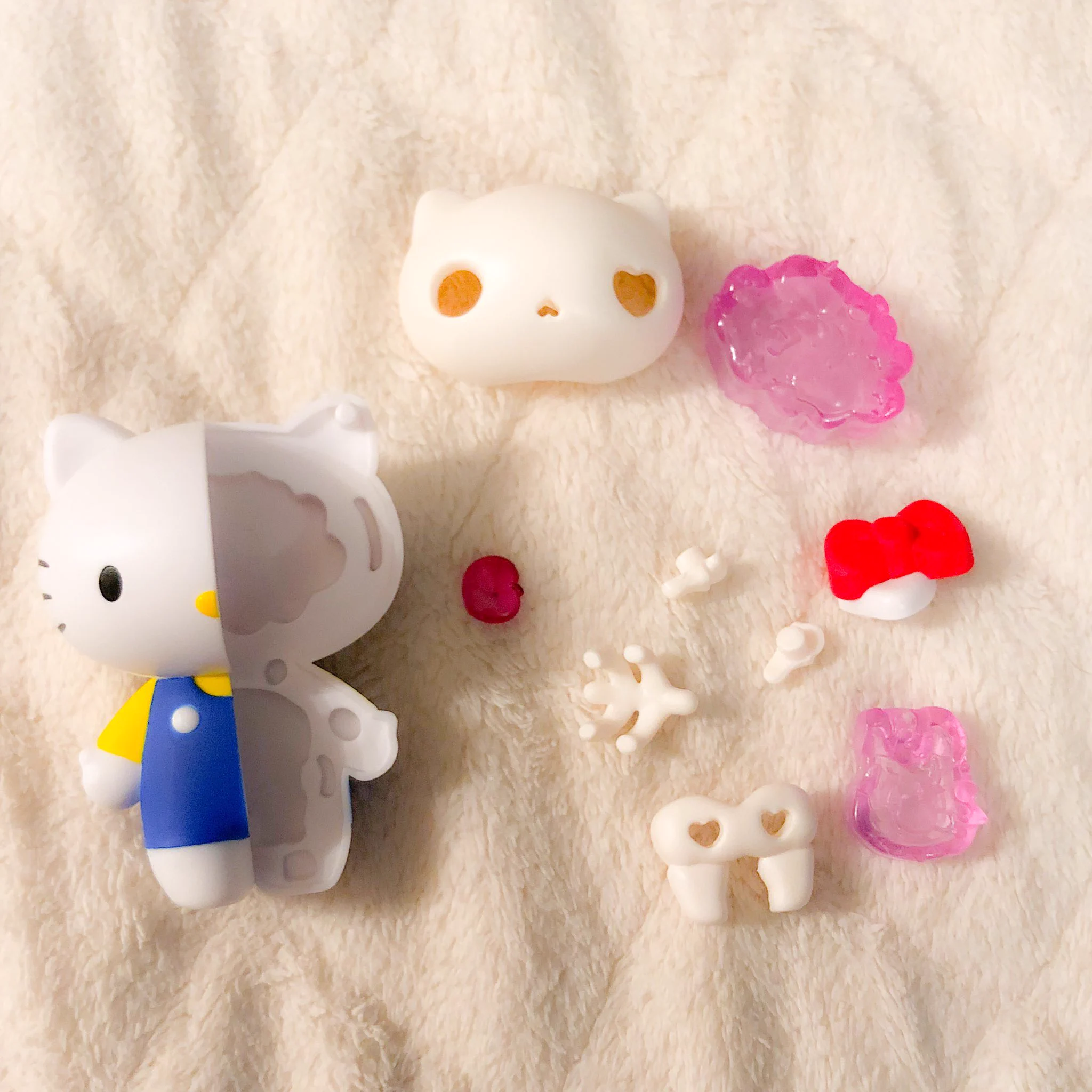 あまりにも衝撃的な商品が登場･･･！サンリオファンもざわつく「KAITAI FANTASY」