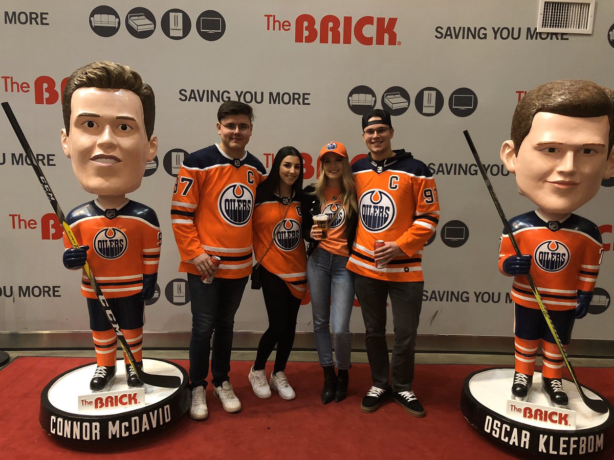 MadisonChed's tweet photo. #BrickBestSeats @EdmontonOilers https://t.co/kIOFZ61ynt