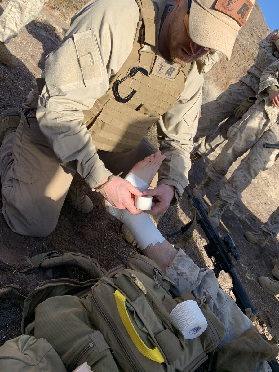 Code_BlackATC's tweet photo. Getting that SMIP/Devil Doc collabo on today at V37 MCCRE. Shouts to Devil Doc HN Bobby Woods for being helpful and willing to learn! @Blade_6_Actual #bladeatc #bladedoc #oneteamonefight #atc4marines https://t.co/tsEr6FkKii