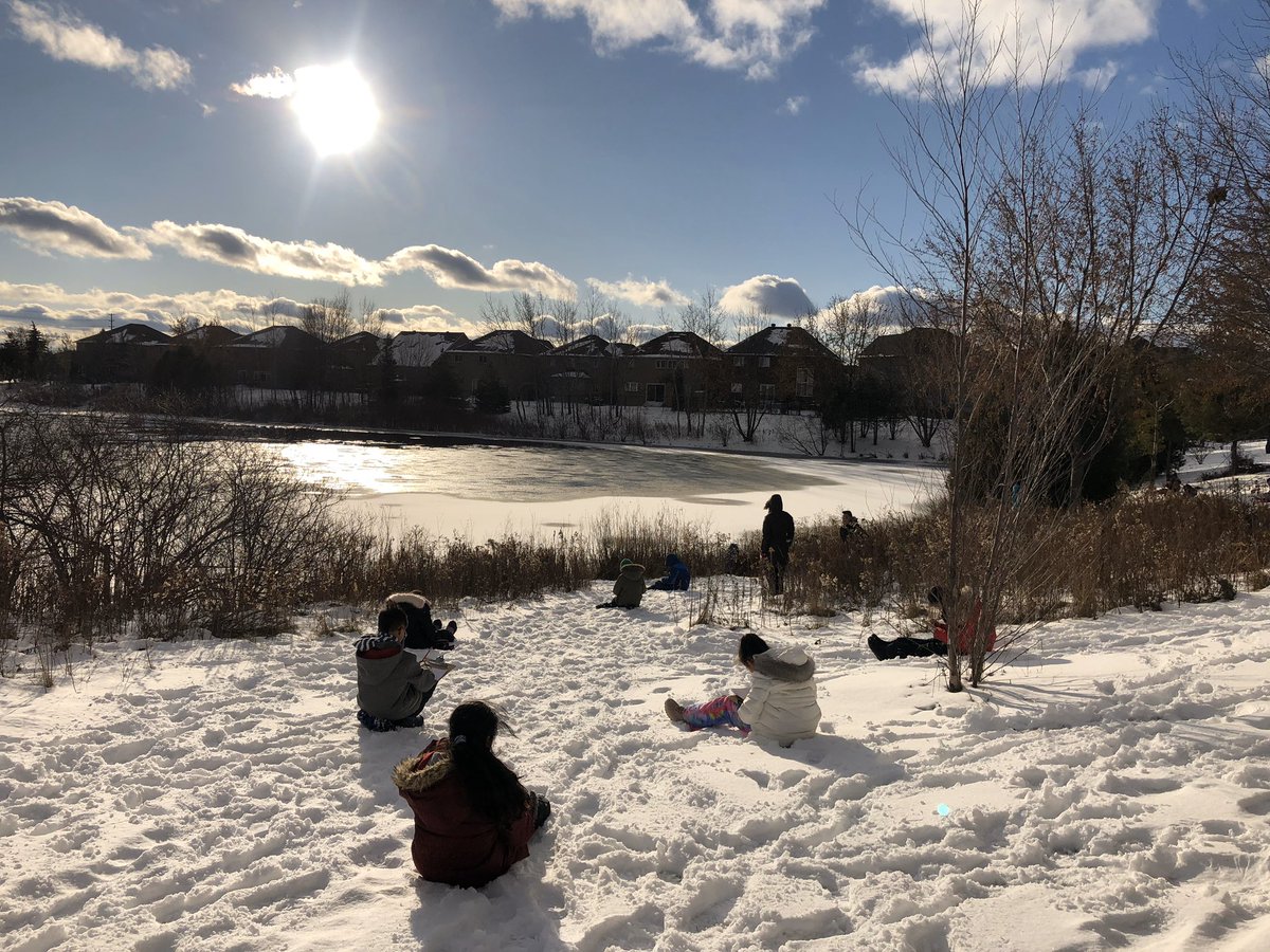 MsCheung216's tweet photo. Beautiful wintry day for some reflection time by the pond.  #getoutside #winter #snowday @YRDSBGetOut @GreensboroughPS https://t.co/kTYr9SfNat