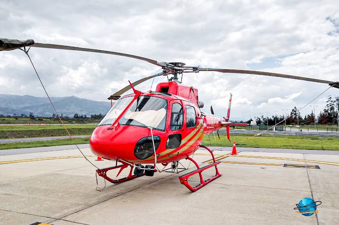 AviacionEcuador's tweet photo. El nuevo Helicóptero AS350 de AVIOANDES. 
@avioandes

. ➖➖➖➖➖➖➖➖➖➖➖➖➖➖➖
#ecuador  #quito #tababela #avgeek #aviation #aviationgeek #aviationdaily #aviationlovers #aviationphotography #helicoptero #chopter #as350 #avioandes #aviacionecuador #hccvd https://t.co/W9AtDvNxwz