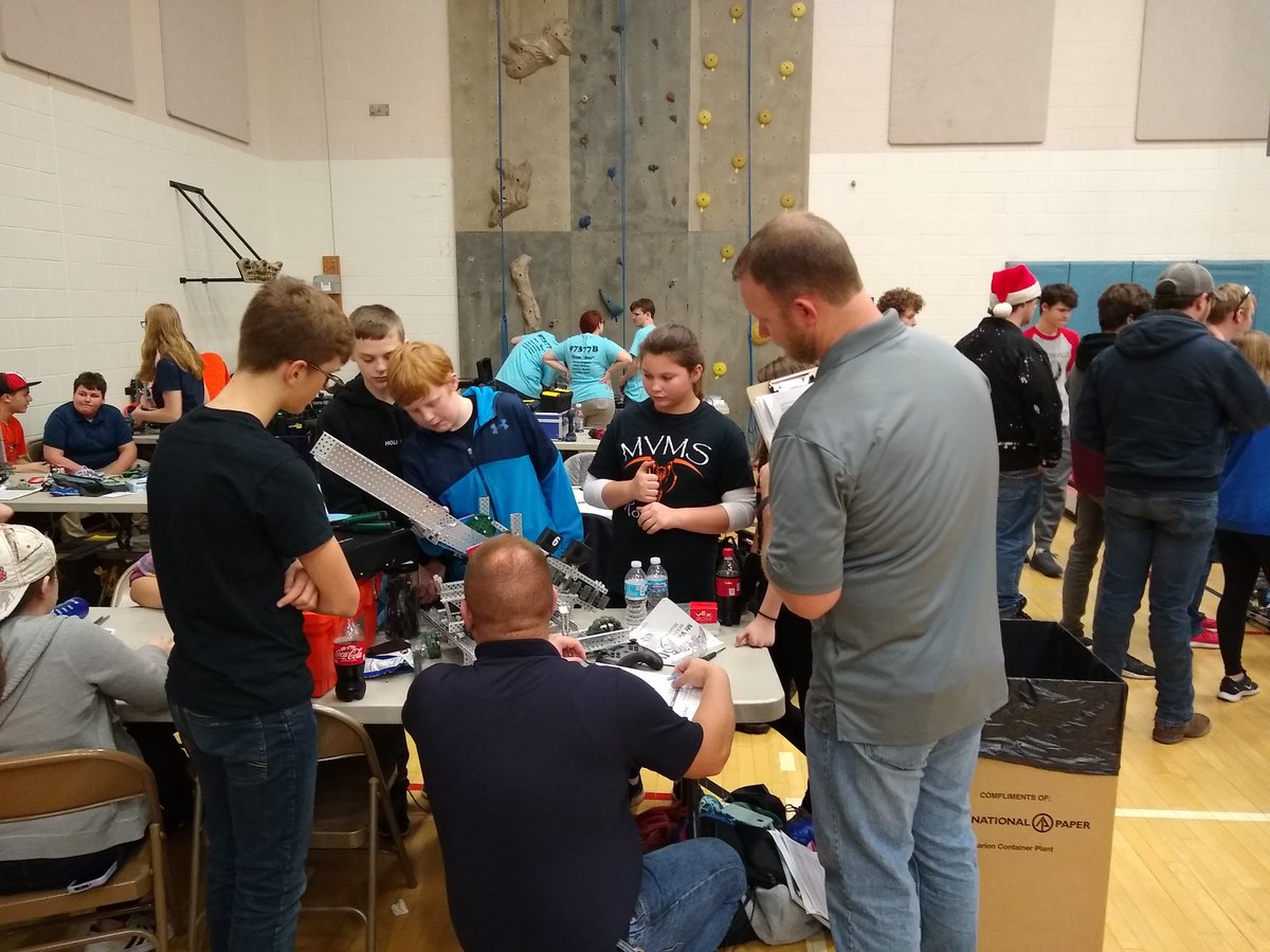 MVRobotics43050's tweet photo. So proud of this team: sportsmanship, perseverance, teamwork and results! #MVMSRobotics #43050Yeet #OneTeam4Bots Out of 61 HS &MS Teams, MVMS made it into the Elimation Bracket, went on to the quarter-finals, and #43050E is ranked 5th in the State of Ohio for MS Skills! https://t.co/S8NlS1Sbjr