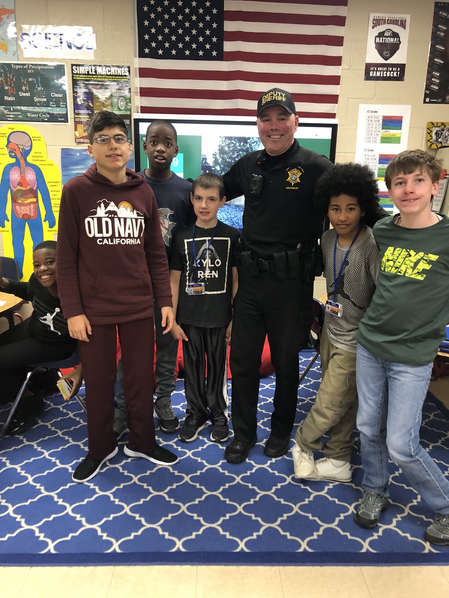 SeeTheAble1's tweet image. Thanks to @thundacat830 for coming to see us today!!! @RCSD @CraytonMiddle @RichlandOne @OfficialLivePD 💙⚔️❤️👮🏻‍♂️ #SeeTheAble
