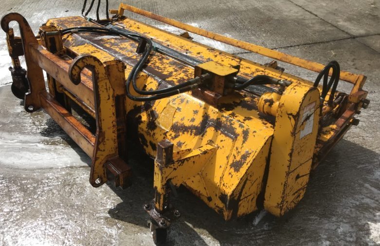 Recently added - JCB Telehandler sweeper collector brush: Found on UK Plant Traders C/w collector and brush, Hyd drive , The post JCB Telehandler sweeper collector brush appeared first on UK Plant Traders. dlvr.it/RKpvXN