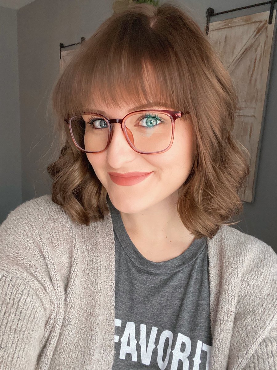 💇🏻‍♀️👓