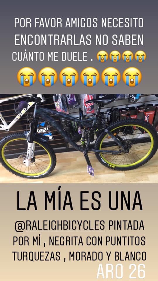 Melisk8's tweet photo. Fui víctima de la delincuencia en mi propia casa ubicada en #miraflores ... abrieron reja de cochera como si nada y se llevaron mis dos bicicletas. Favor sólo pido compartir y pedirles que no compren cosas robadas o de dudosa procedencia 😭
#bicicletarobada #miraflores #robo https://t.co/XTH5H11GxR