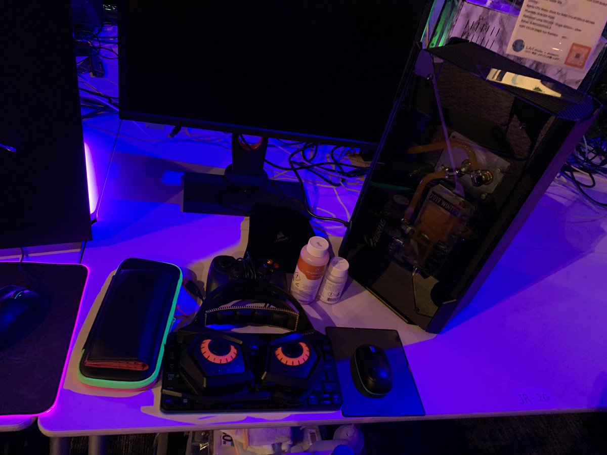 takaaki_tanabe's tweet photo. #C4LAN #TEAM_PCMOD
キラッキラやで! https://t.co/NNe0d8CTLT