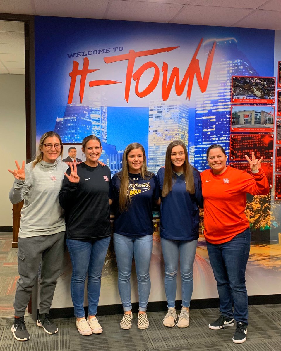 EMMA ROBERTSON tweet media