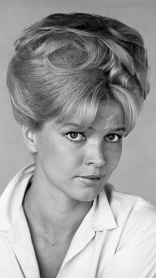 Happy Birthday. Ellen Burstyn. (87) 