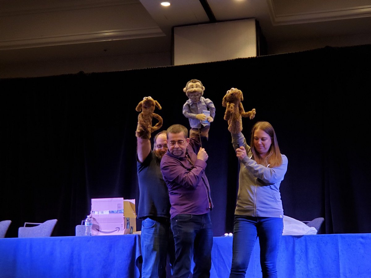 ParksAndCons's tweet photo. Mike Quinn, puppeteer on #TheMuppets, #DarkCrystal, #StarWars &amp; more takes the @EmpireConLA stage as he shares the secrets of puppetry he was taught by Frank Oz and Jim Henson. Starting at 16 on The Great Muppet Caper, Quinn has worked nearly 40 years in the industry #EmpireCon https://t.co/V6Cwno5VyP