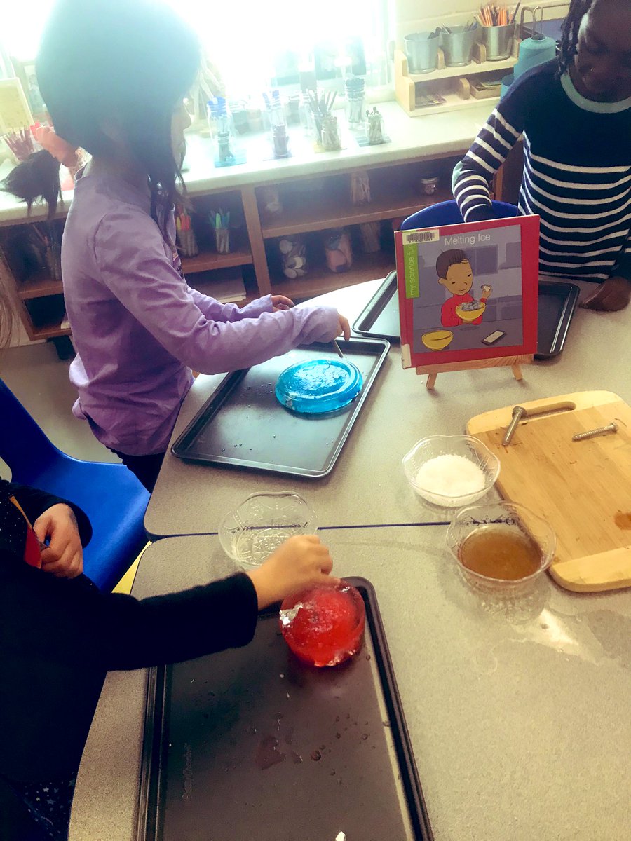 mindful_mssmith's tweet image. This week KF1 explored two states of matter; solids and liquids. Students used various tools and materials to investigate the properties of ice by adding table salt, sea salt, water, apple cider vinegar and their breath to determine which substances melted ice the fastest. ❄️ 💧