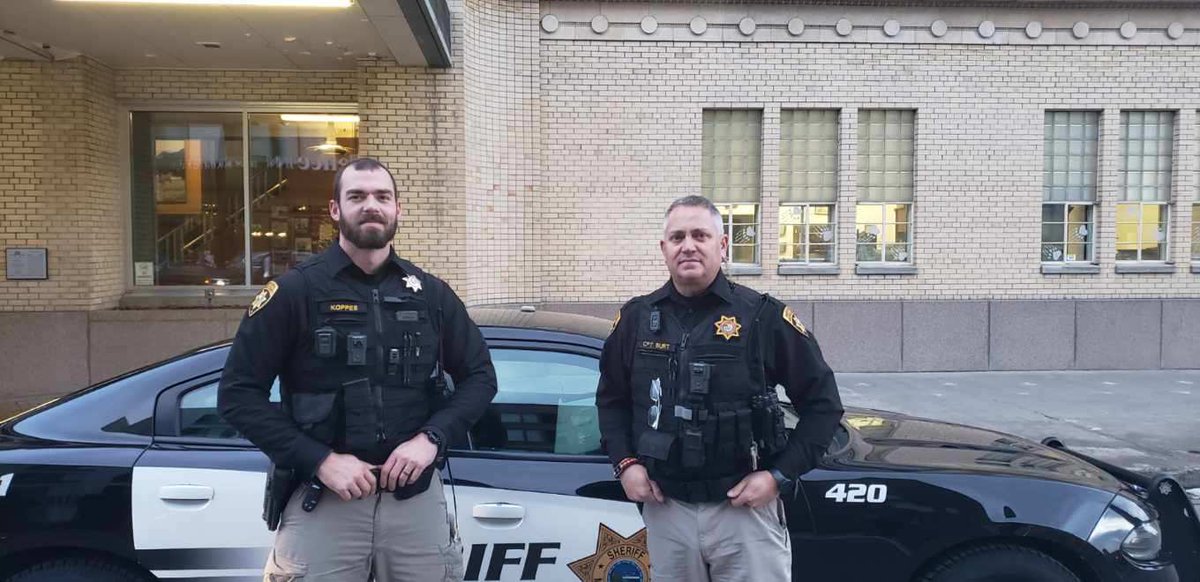 Bill_Burt_409's tweet photo. FANTASTIC FRIDAY!!!! Headed out with LivePD crews tonight are Deputy Koppes 420 and Captain Burt 409. #soberdrivers #notmypants #policingmissoulacounty #goodcops #registrationandproofofinsurance @OfficialLivePD @LivePdFans @Sean_C_Larkin @danabrams lets do this!!!๐๐๐ https://t.co/BeAMMlTDge