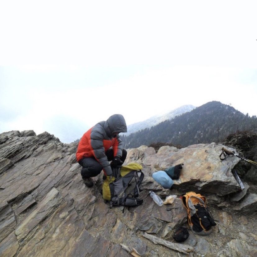 Like it or not, winter is (finally) here. Our General Manager, Josh Legg reminds us what it's like to hike in the frigid temps in our latest blog post. 
blog.udans.com/read-hiking-wi…