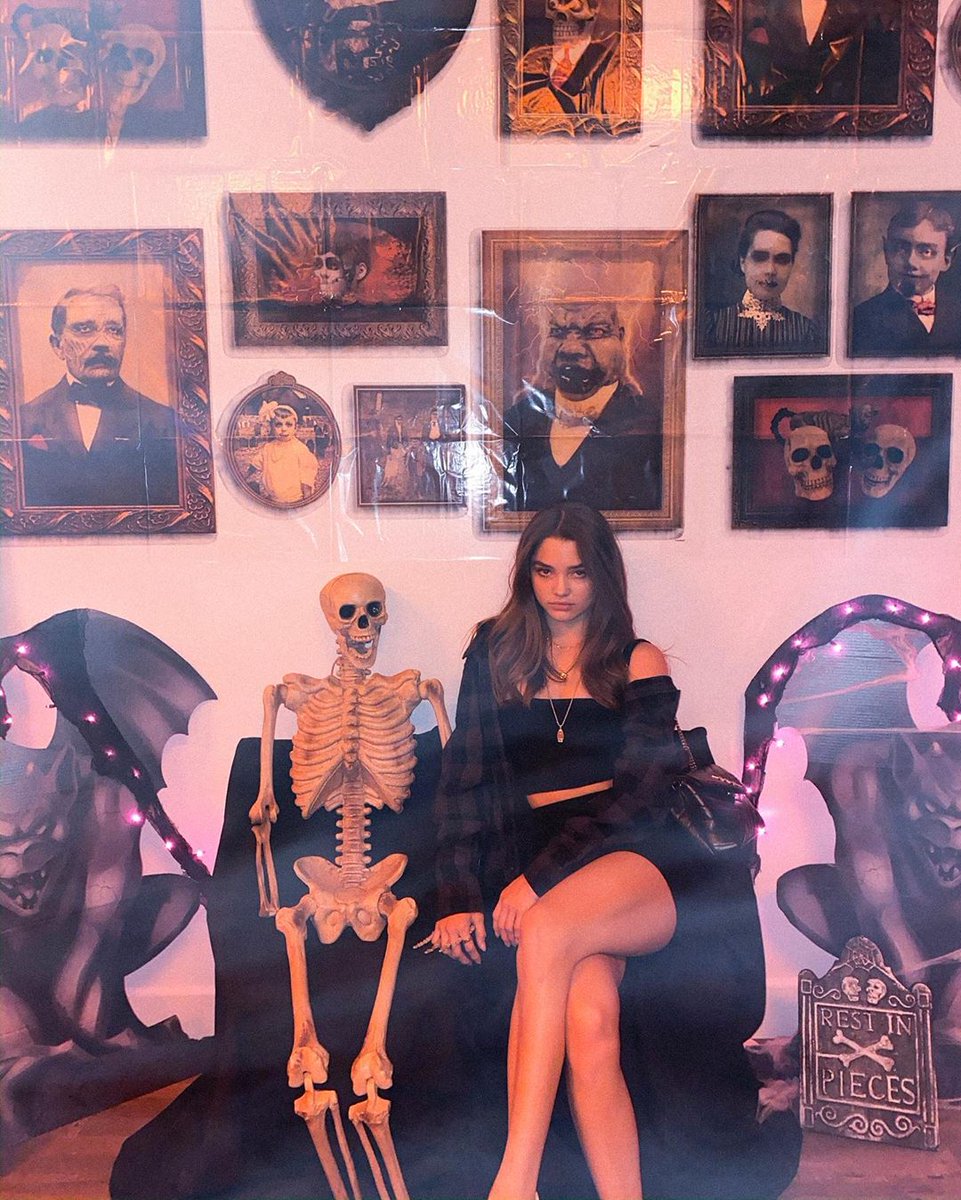 LyannaMormontox's tweet image. #ModernChristmas