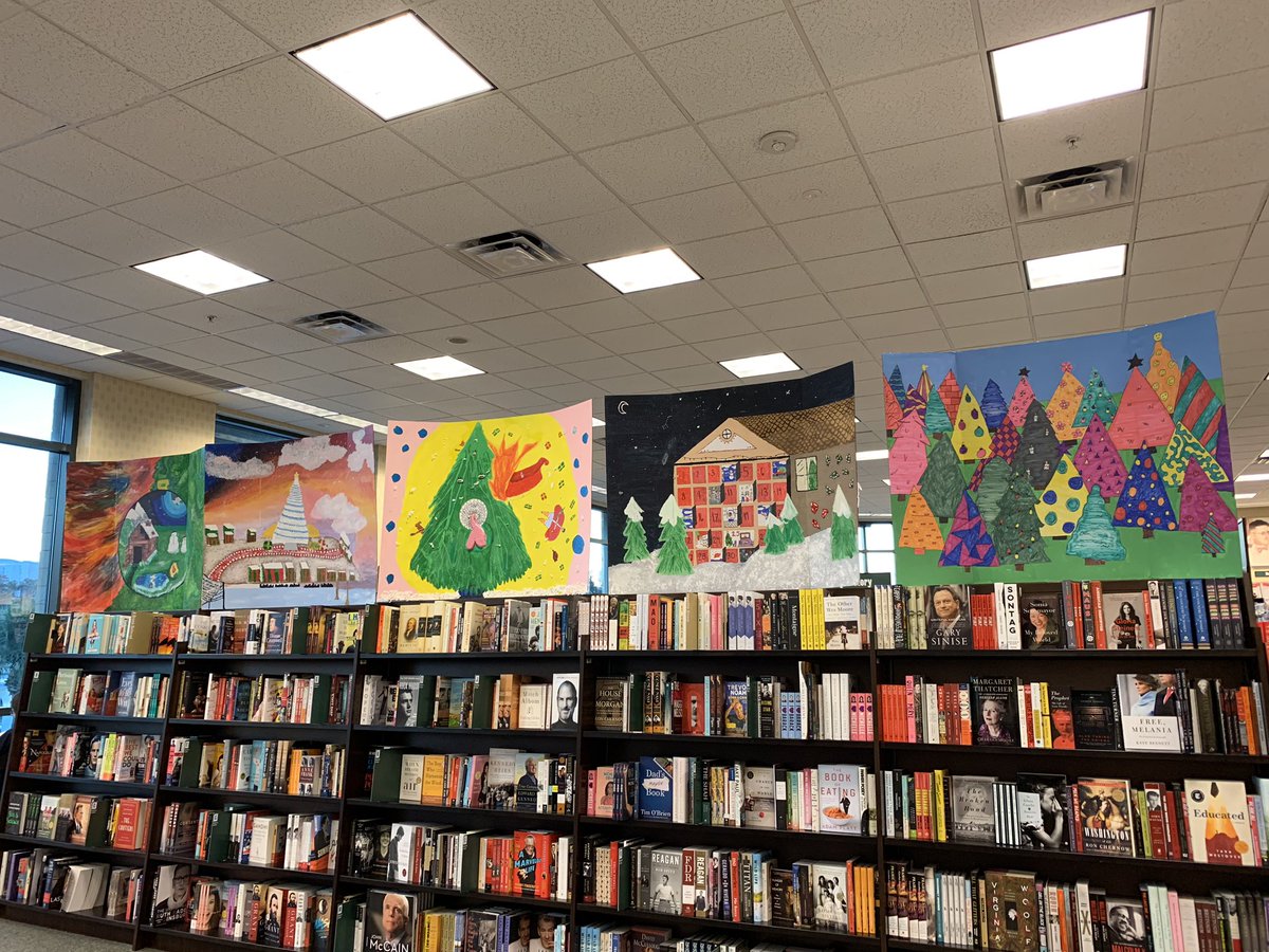 ms_ding's tweet photo. Set up Middle school art work in  Barnes and Noble annual book fair.@chandelart @HISDFineArt @PollockLindsey @garden_hisd https://t.co/hDfv38x4mz